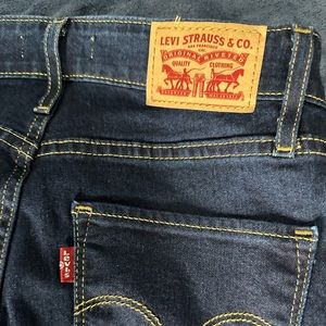 Levi’s womens high rise skinny jeans